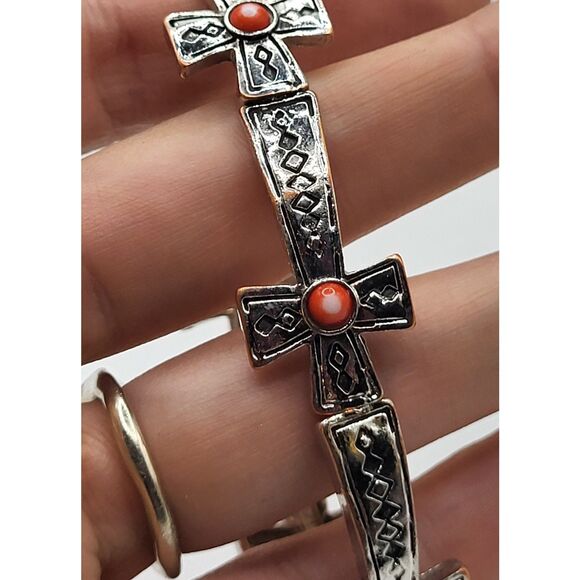 Navajo Style Silvertone Cross Bracelet 7in - Picture 2 of 4